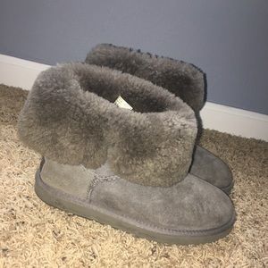 Short UGG boots
